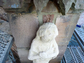 Arbeiten an der Südfassade (Foto: Karl-Franz Thiede)